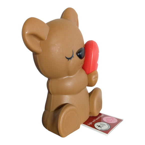 Plastic - Brown Bear Light - Motion Sound Night Light - Holding a LOVE heart - Picture 4 of 7